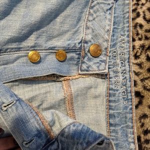 2 pairs of American Eagle jeans